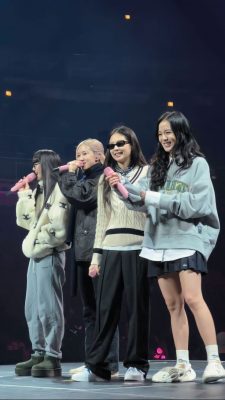 Blacklink diện những trang phục form rộng, phi giới tính, tạo nên sức ảnh hưởng giới trẻ toàn cầu